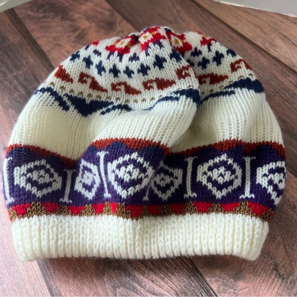 Cozy Knit Fair Isle Cream Red‎ Blue Beanie Hat